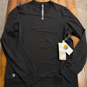 Vuori Men's Black Crewneck Sweater